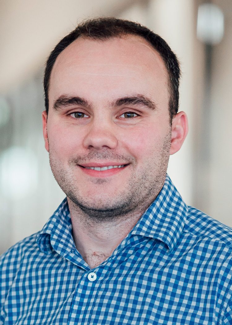 Marcin Kacki - Hitachi